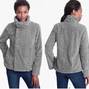 Cozy Gray Women's zip Jacket